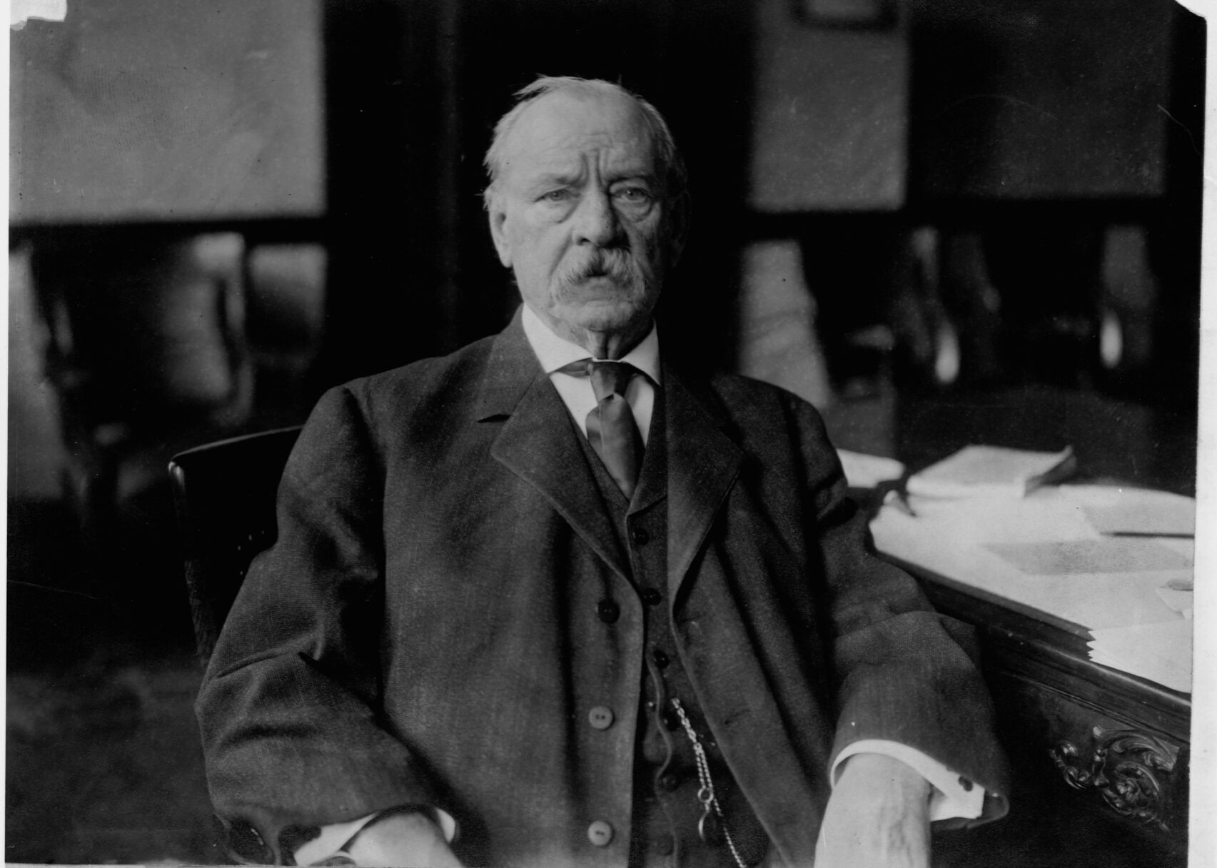 1889)